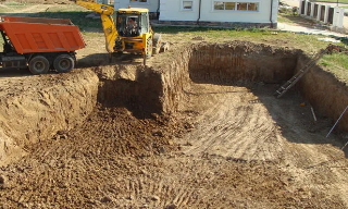 Рытье котлованов под фундамент в Бугульме – цена от 2565 руб. за м3 | 2Землекопа-Бгл