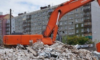 Вывоз строительного мусора с участка в Бугульме недорого от 1539 руб. | 2Землекопа-Бгл